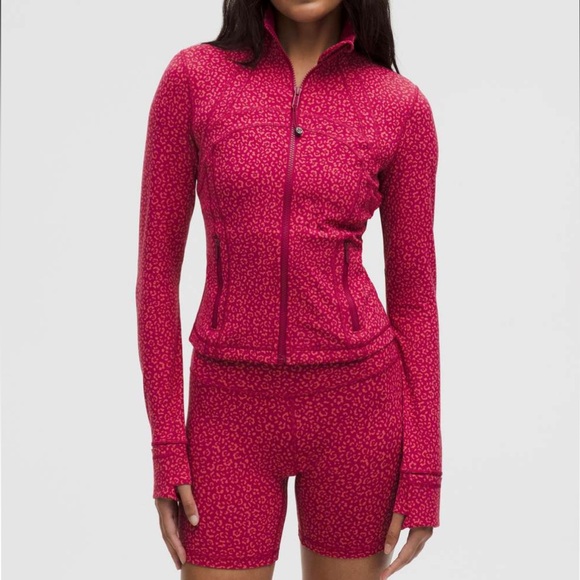 Lululemon Define Cropped Jacket *Nulu size 14 in leopard daisy - Picture 1 of 6